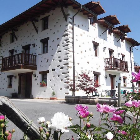 Отель Casa Rural Madariaga Артеа Экстерьер фото