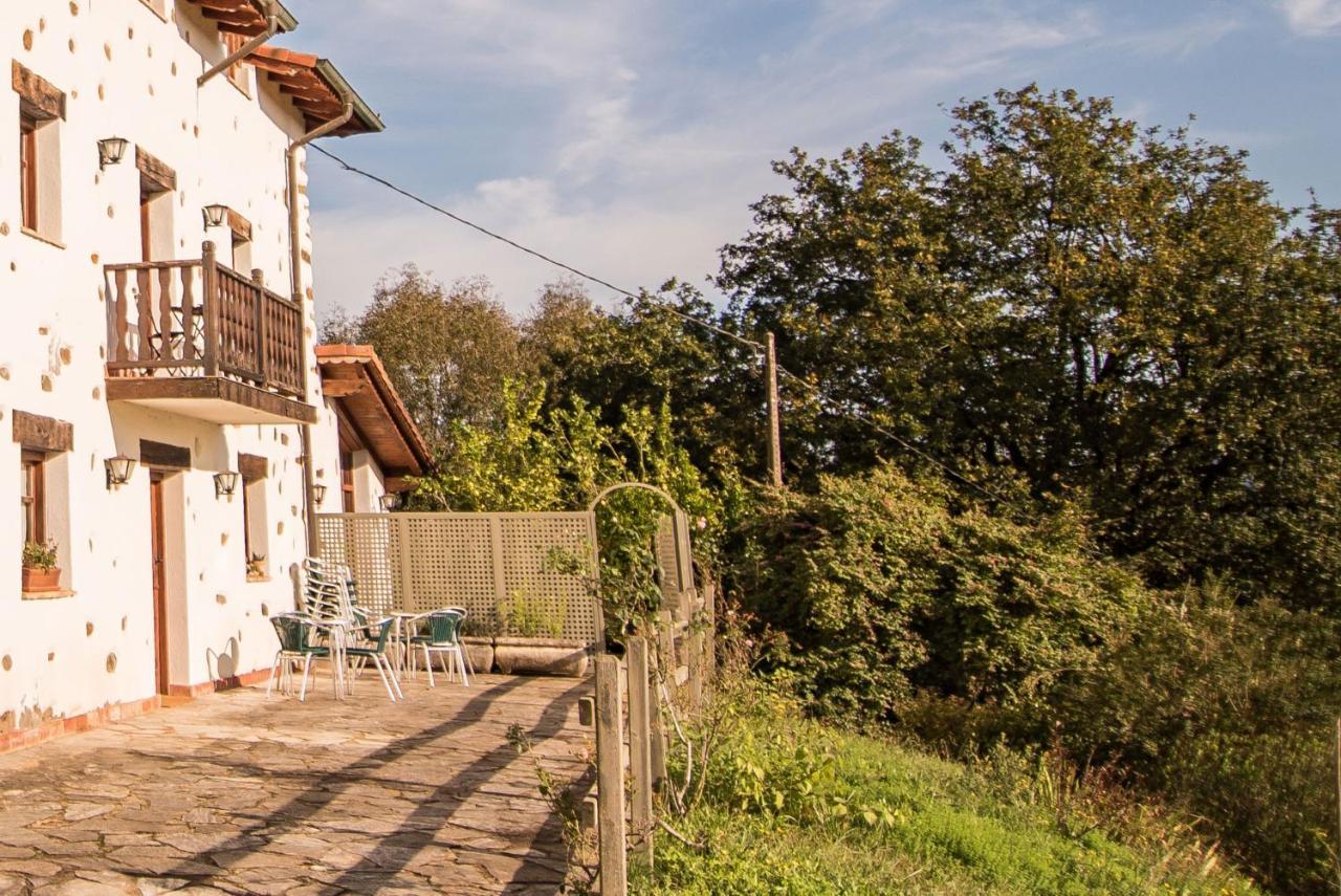 Отель Casa Rural Madariaga Артеа Экстерьер фото